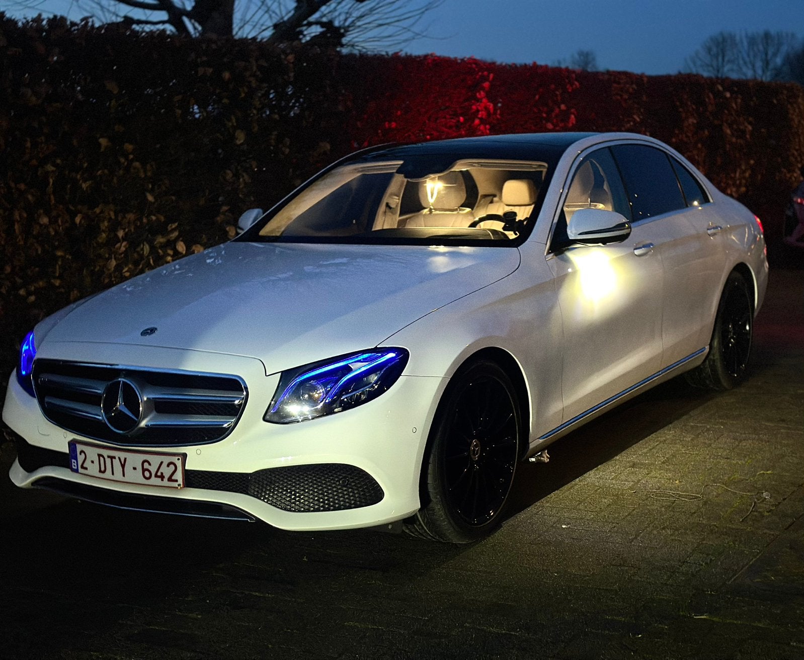 Mercedes Classe E en parfait état !, Achat, Beige, 5 portes, Automatique