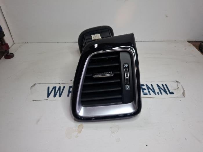 Grille aération tableau de bord d'un Kia XCeed, Kia, -, 3 mois de garantie, Utilisé