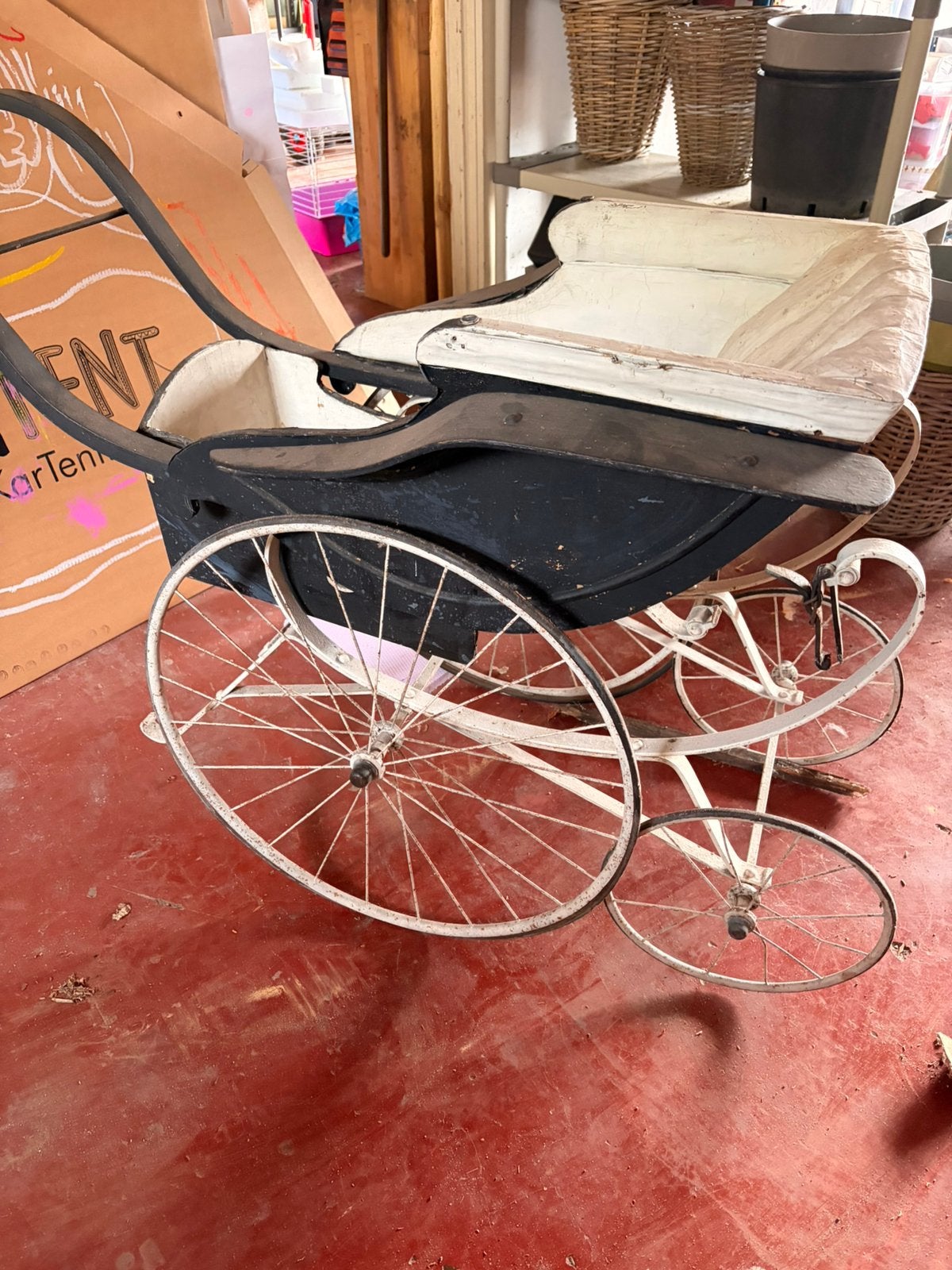 Antieke kinderkoets, Ophalen, Gebruikt