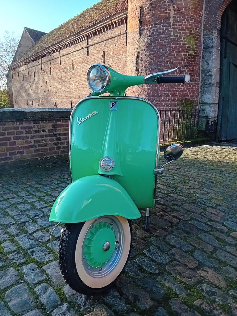 Vespa 150s, Motoren