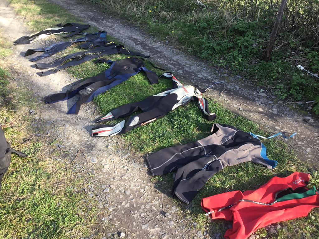 lot de 7 combinaisons sports d’eau, Enlèvement, Comme neuf, Femme ou Homme