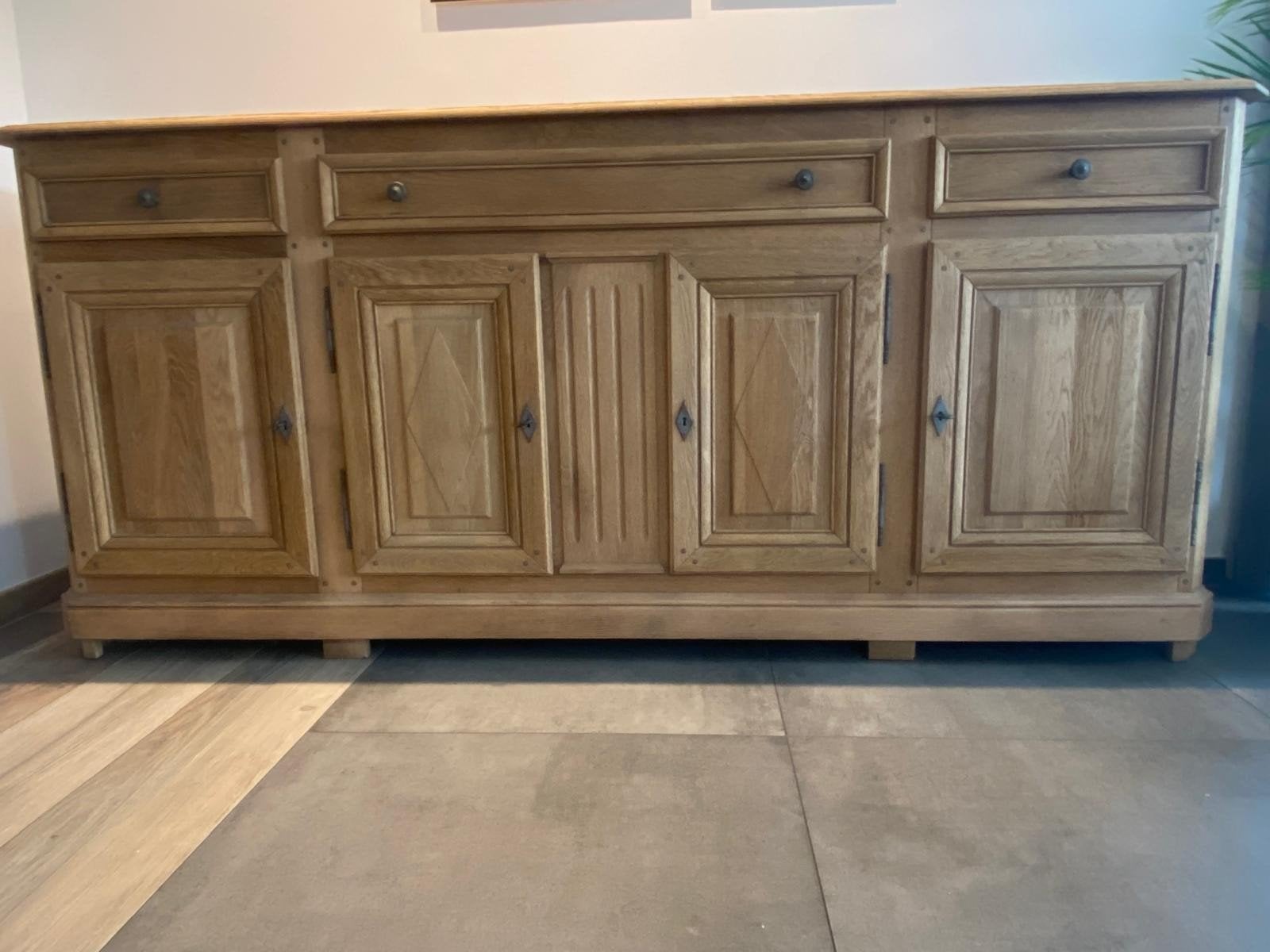 gezandstraalde houten dressoirkast: graag een bod, tijdelijk, Ophalen