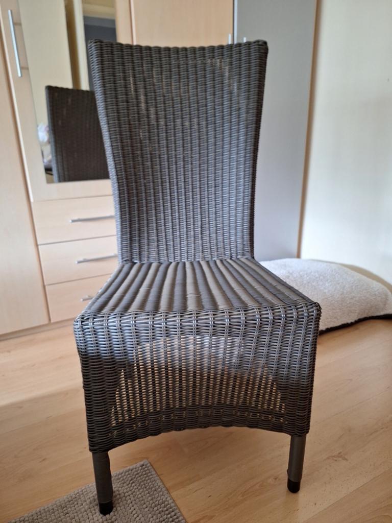 6 RIETE STOELEN, Ophalen