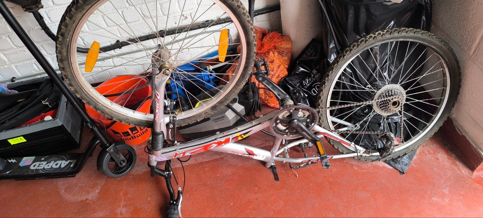 velo 24 pouces pour pièces ou réparer, Enlèvement, Utilisé