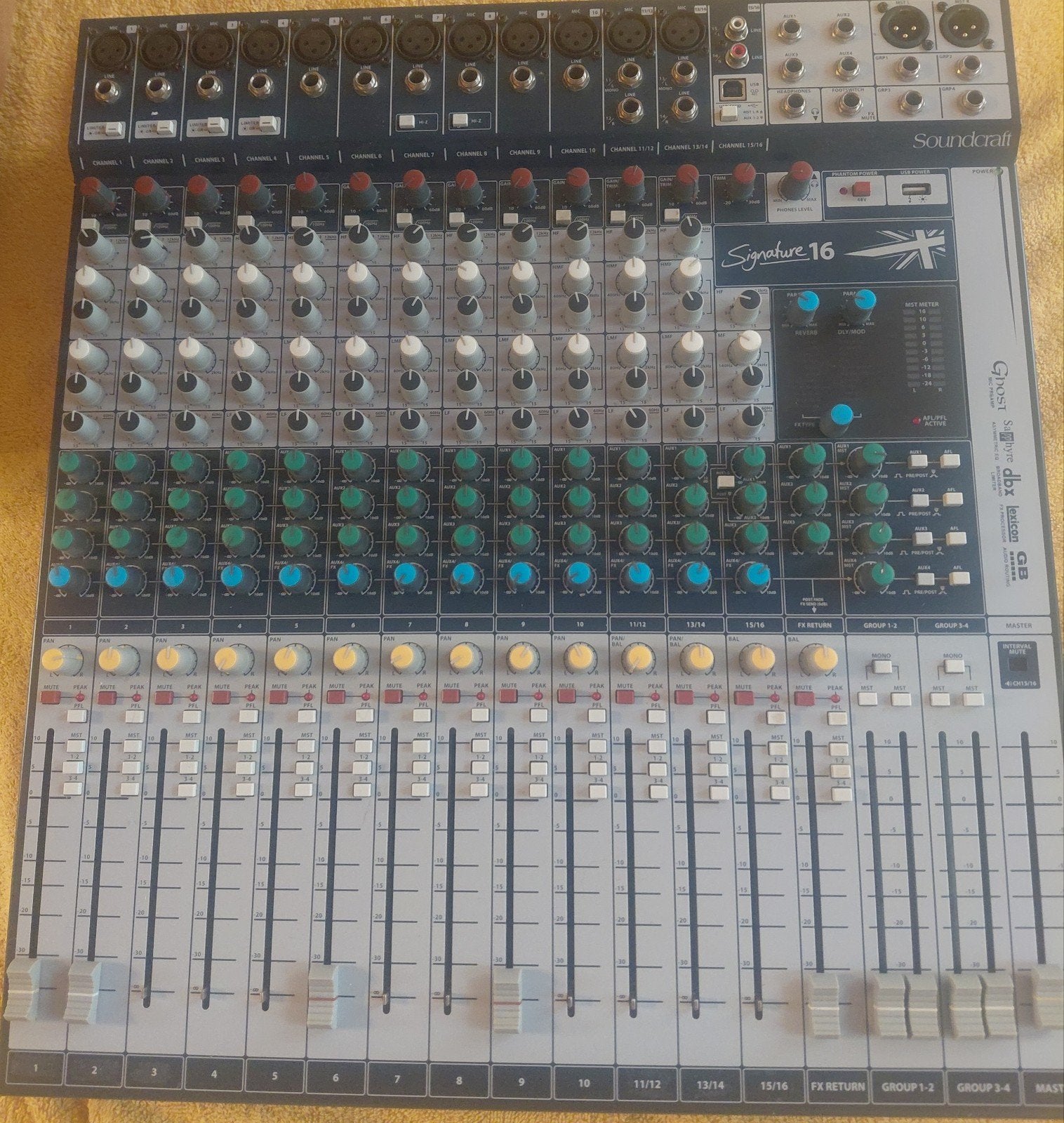 Soundcraft Signature 16 Analoog Mengpaneel – 100% we, Musique & Instruments, Enlèvement, Utilisé, 10 à 20 canaux, Entrée micro