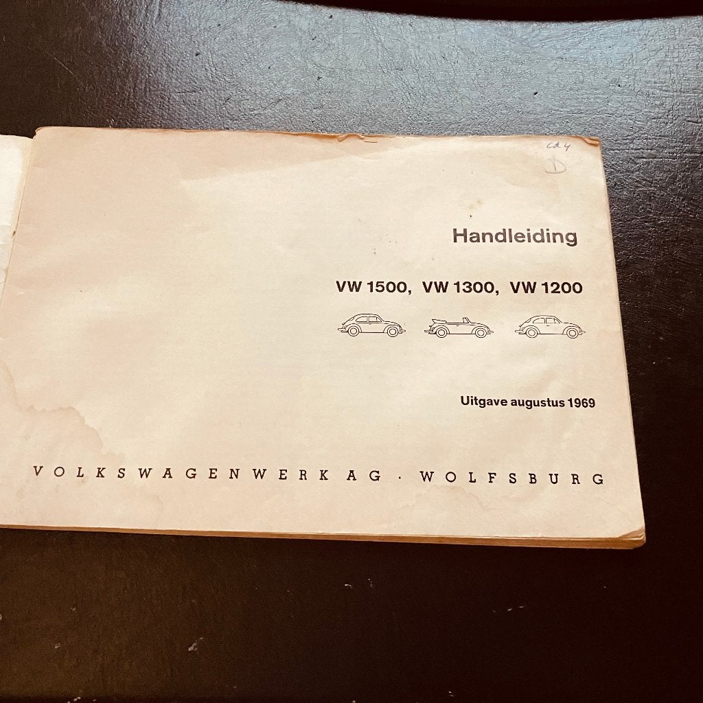 Oldtimer VW kever cabrio 1300 van 1969, foto 12
