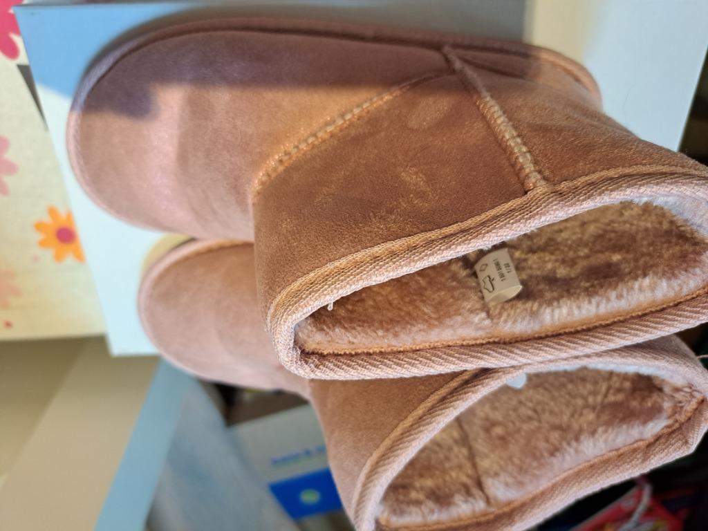 Nieuw ! Winter botjes roze meisjes ( gelijkaardig als Uggs), Meisje, Nieuw, Ophalen of Verzenden, Laarzen