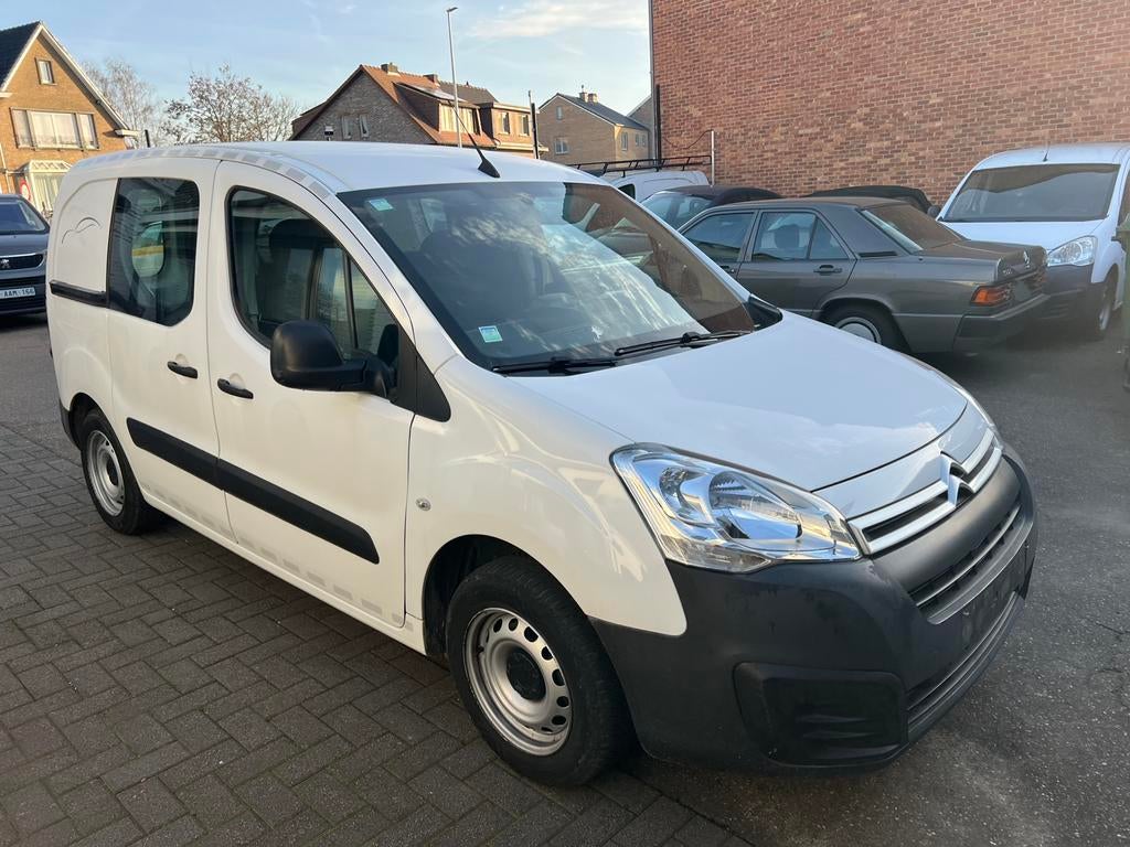 Citroën Berlingo Eu6 2017, 1e Eig. 6990€ btw in !!, Voorwielaandrijving, 1596 cc, Stof, 4 cilinders