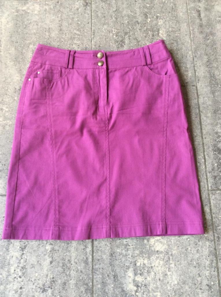 Jupe Vögele 38, Taille 38/40 (M), Au-dessus du genou, Comme neuf, Violet