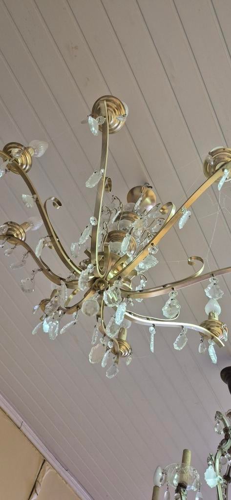Grand lustre ancien à 8 branches avec pampilles, Maison & Meubles, Enlèvement, Utilisé