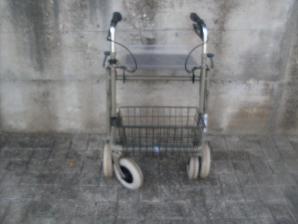 rollator vermeiren 286E, Enlèvement, Pliable, Comme neuf