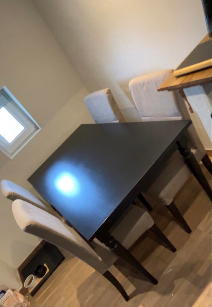 Table à manger ikea INGATORP extensible, 4 chaises BERGMUND, Huis en Inrichting, Tafels | Eettafels, Ophalen, Zo goed als nieuw