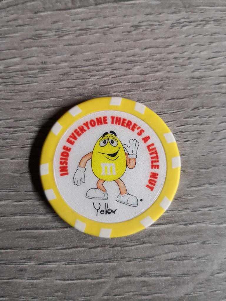 M&M world Las Vegas pokerchip (geel), Ophalen