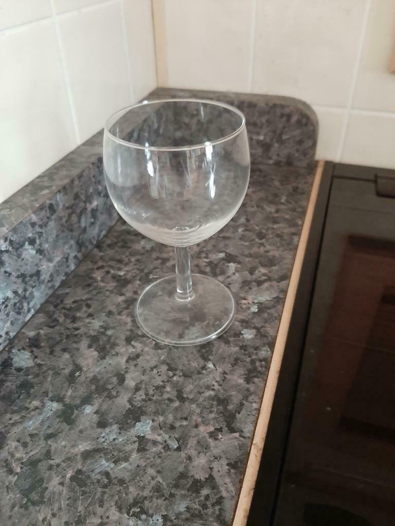 7 wijnglazen 200ml, Verzamelen, Ophalen of Verzenden, Zo goed als nieuw
