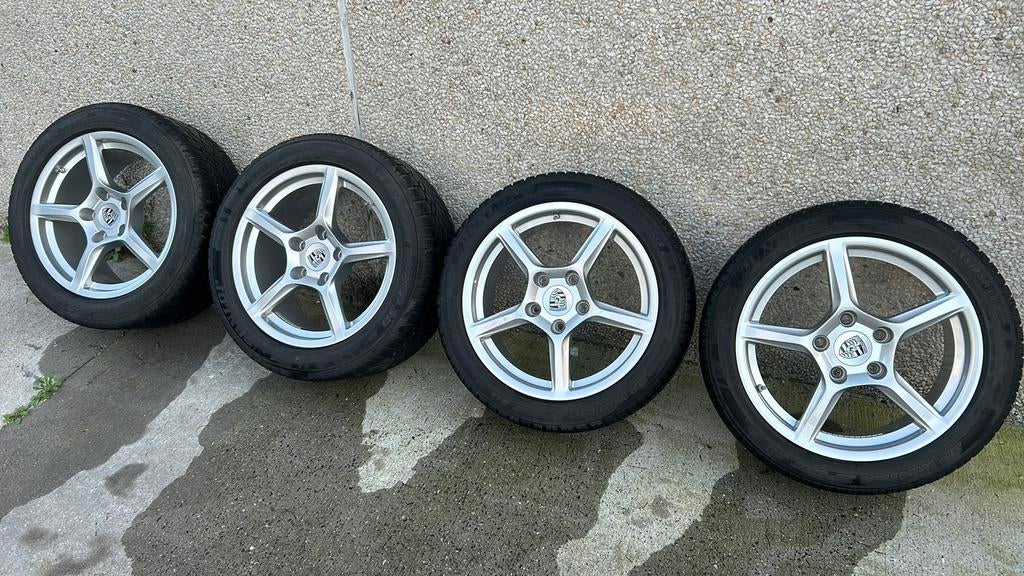 Porsche 981 18" velgen met winter banden, Auto-onderdelen, Banden en Velgen, Ophalen, 18 inch, Velg(en)