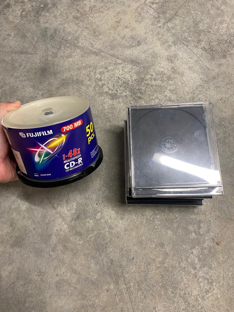 Bijna volle doos 50 stuks nieuwe lege dvd’s, Enlèvement ou Envoi, Neuf, Dvd