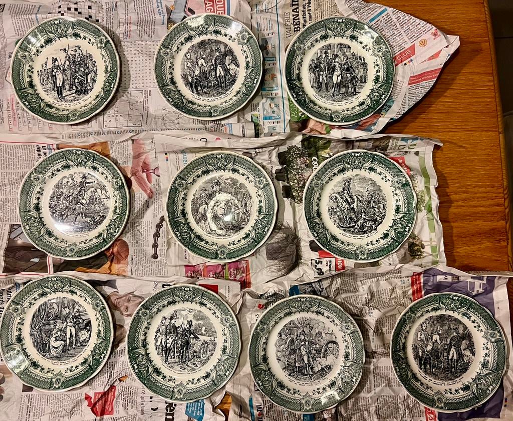 assiettes «  Napoléon «  parlantes de Sarreguemines, 1830, Enlèvement, Utilisé