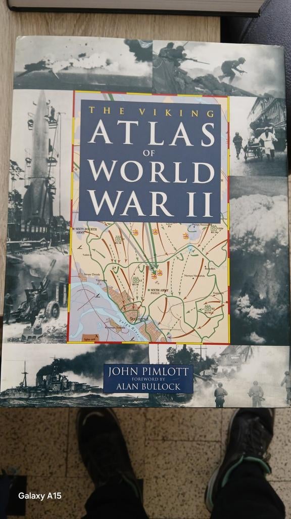 Viking Atlas world war II, Boeken, Oorlog en Militair, Zo goed als nieuw, Ophalen of Verzenden