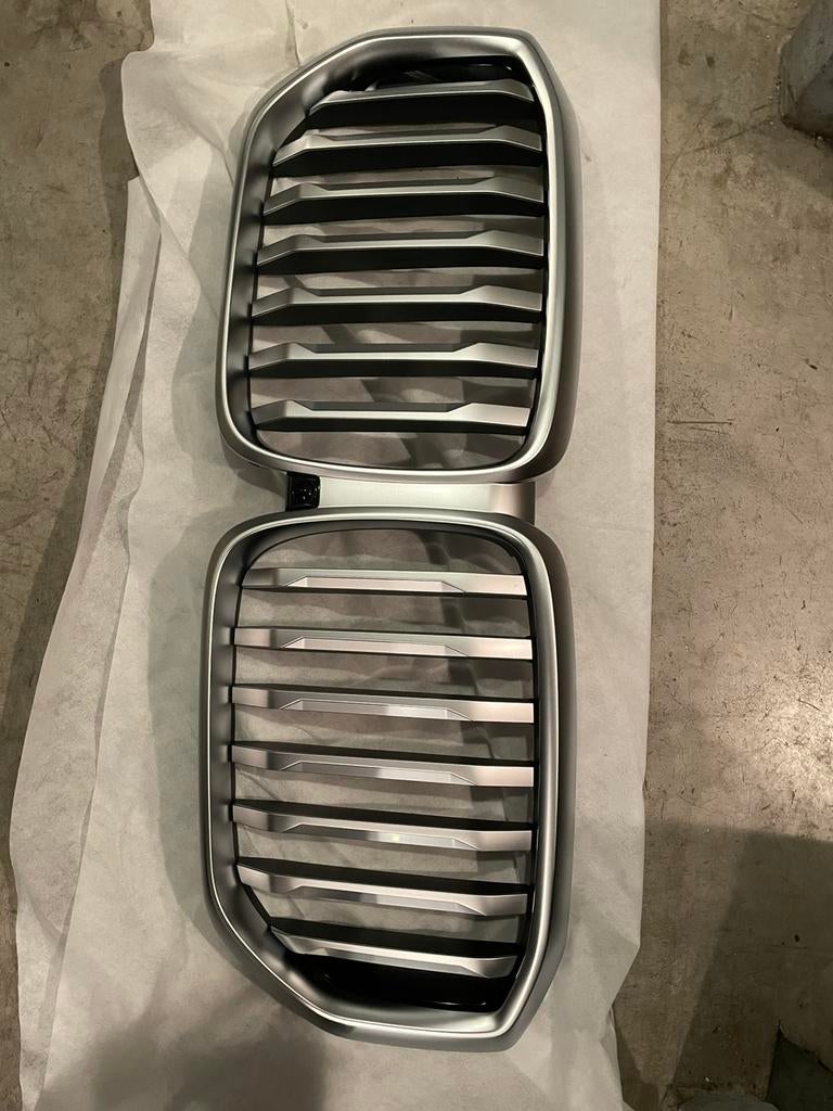 Originele nieuwe BMW X5 radiatorgrill - model 2023, Ophalen