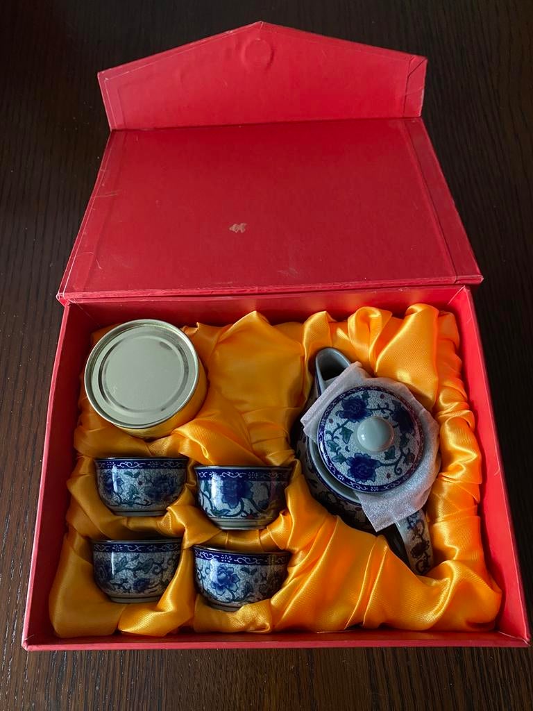 Nieuw Chinees porselein thee serviesje, Ophalen of Verzenden, Porselein