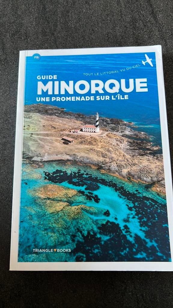 Guide Minorque (2017), Ophalen of Verzenden, Gelezen