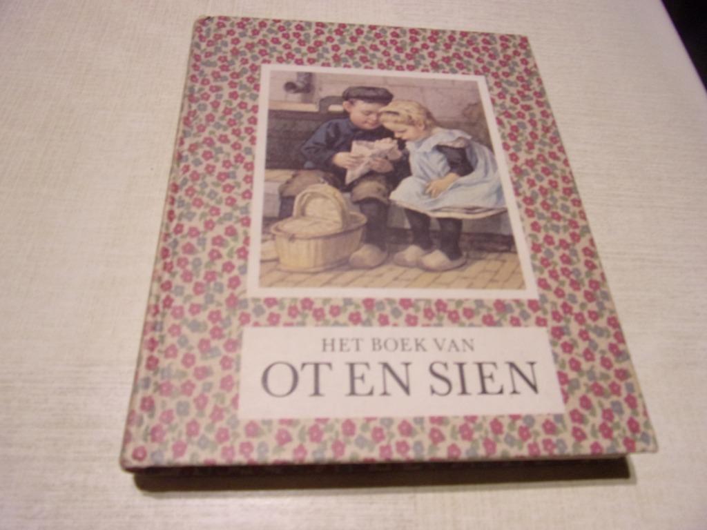 HET BOEK VAN OT EN SIEN (J.Ligthart H.Scheepstra), Enlèvement ou Envoi, Comme neuf