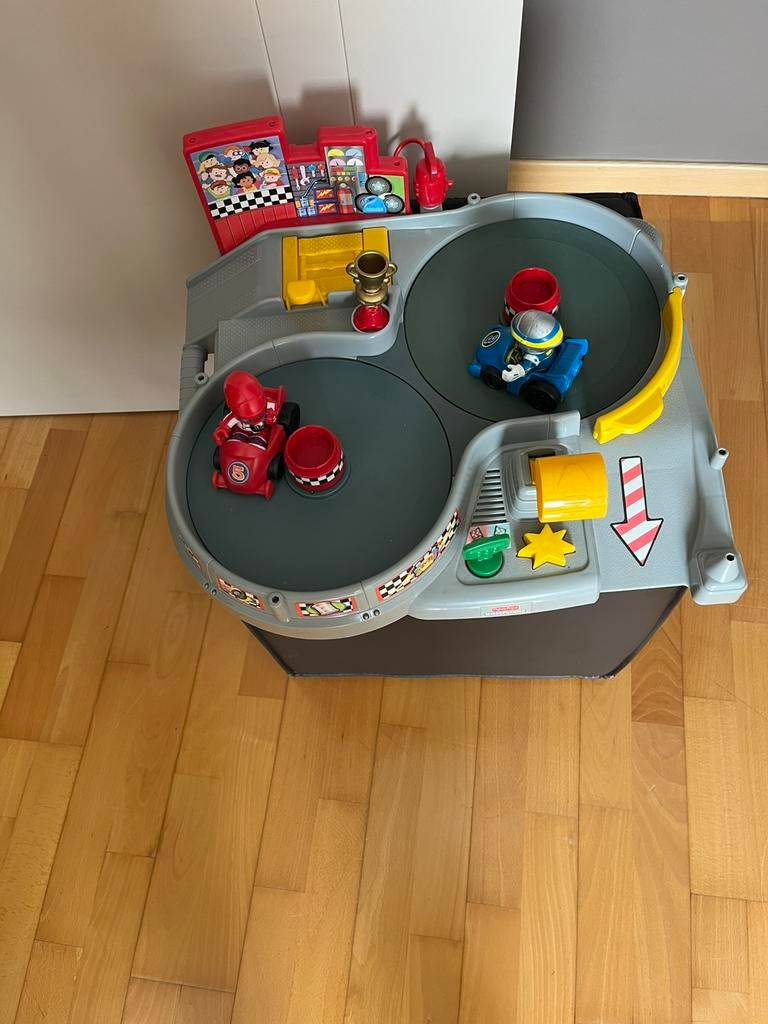 Racebaan. Fisher price - little people, Ophalen, Gebruikt