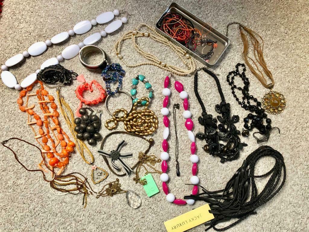 Lot de bijoux fantaisie, Bijoux, Sacs & Beauté, Colliers, Envoi, Utilisé, Autres couleurs, Synthétique