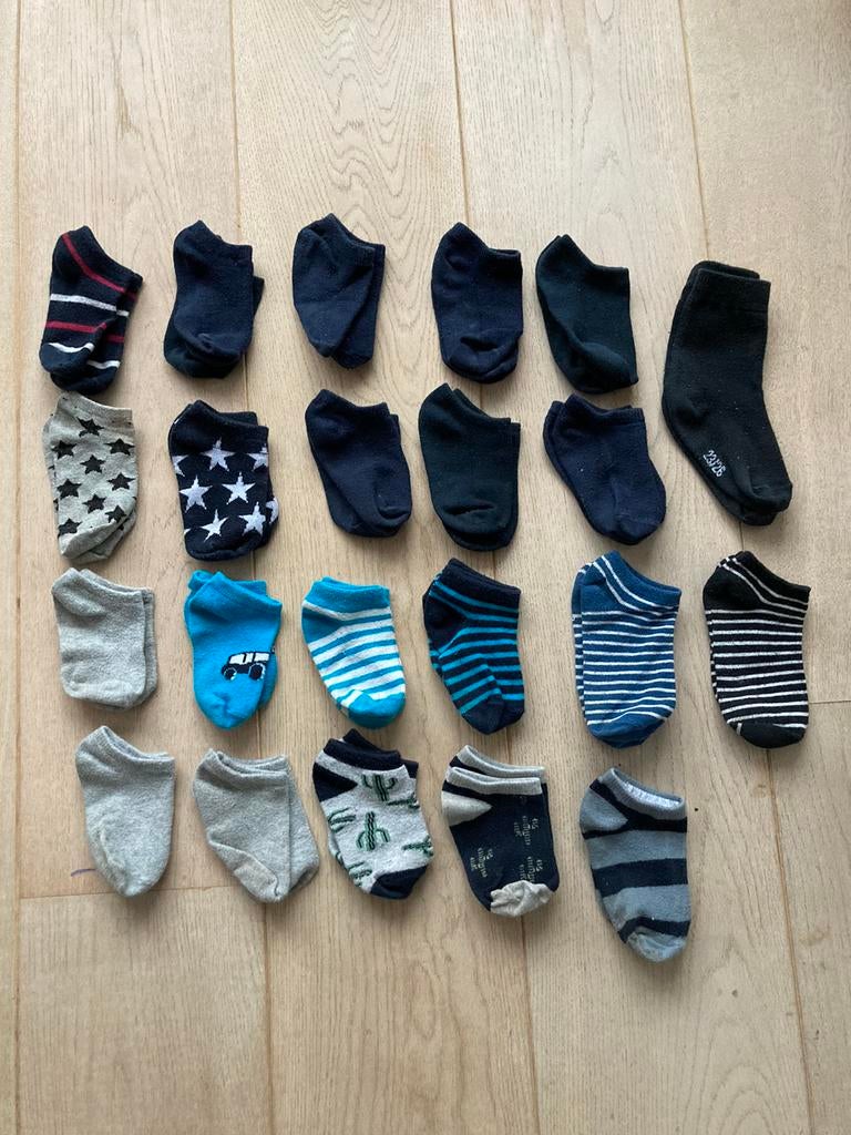 Pakket 22 paar jongenssokken maat 23-26, Enlèvement ou Envoi, Utilisé, Garçon, Chaussettes