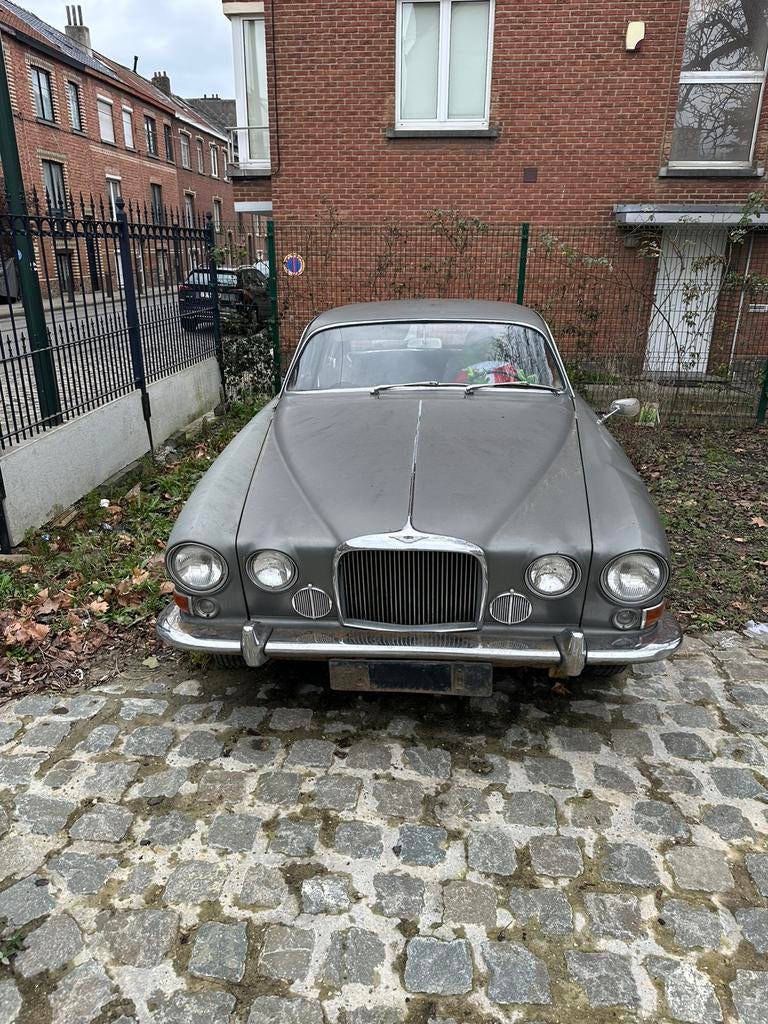 Jaguar MK 10. Ajout de photos, Auto's, Jaguar, 4 deurs, Achterwielaandrijving, Overige kleuren, Leder
