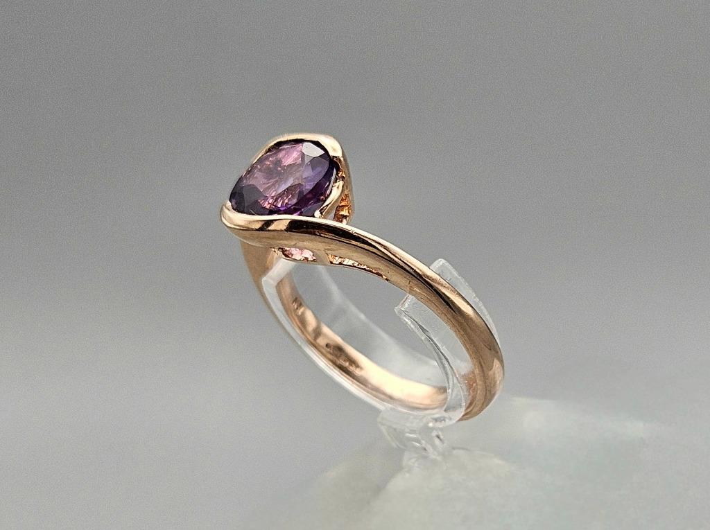 Bague solitaire vintage en or avec pierre précieuse améthyst, Enlèvement ou Envoi, Comme neuf, Or, 17 à 18