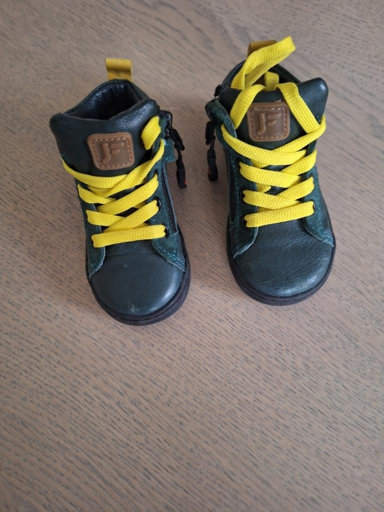 Kinderschoenen, Enlèvement