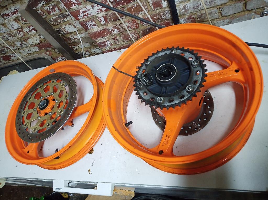 Jantes 1000 CBR RR SC 57 (2004/2007), Motos, Enlèvement, Utilisé