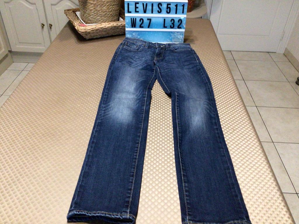 Lev’s 511, Enlèvement, Comme neuf