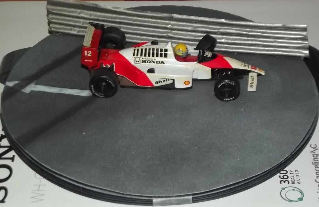 Diorama F1 GP MONACO 1988 - Ayrton SENNA, Hobby en Vrije tijd, Ophalen, Gebruikt, 1:35 tot 1:50, Diorama
