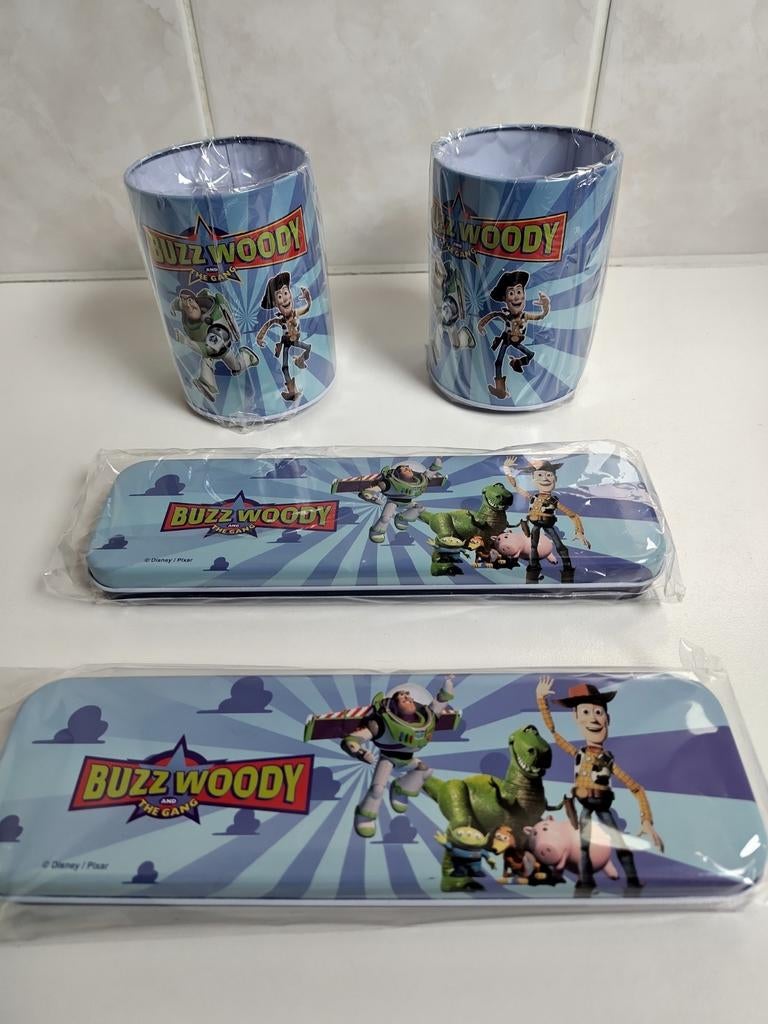 Personnages de dessins animés Disney, Buzz Woody et leur ban, Enlèvement ou Envoi, Neuf