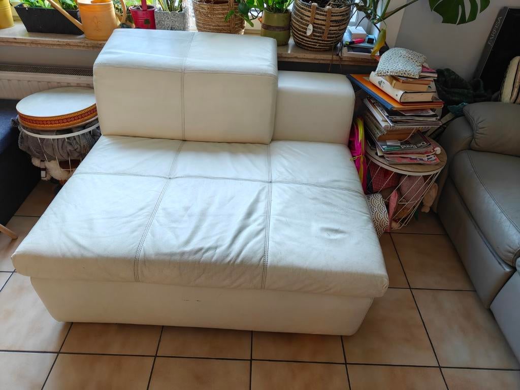 Siège/pouf en cuir, Enlèvement, Utilisé