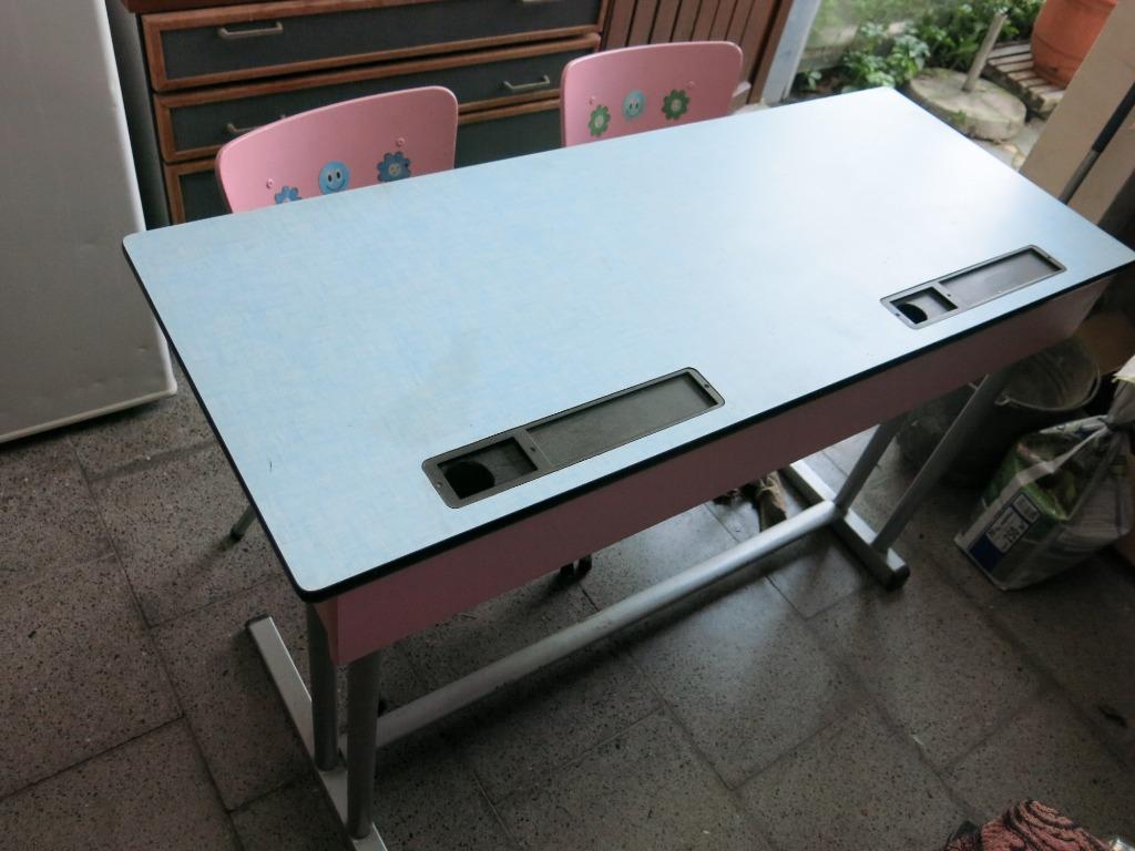 Mooi oud schoolbank setje voor 2 kindjes, Enlèvement, Utilisé, Table(s) et Chaise(s)