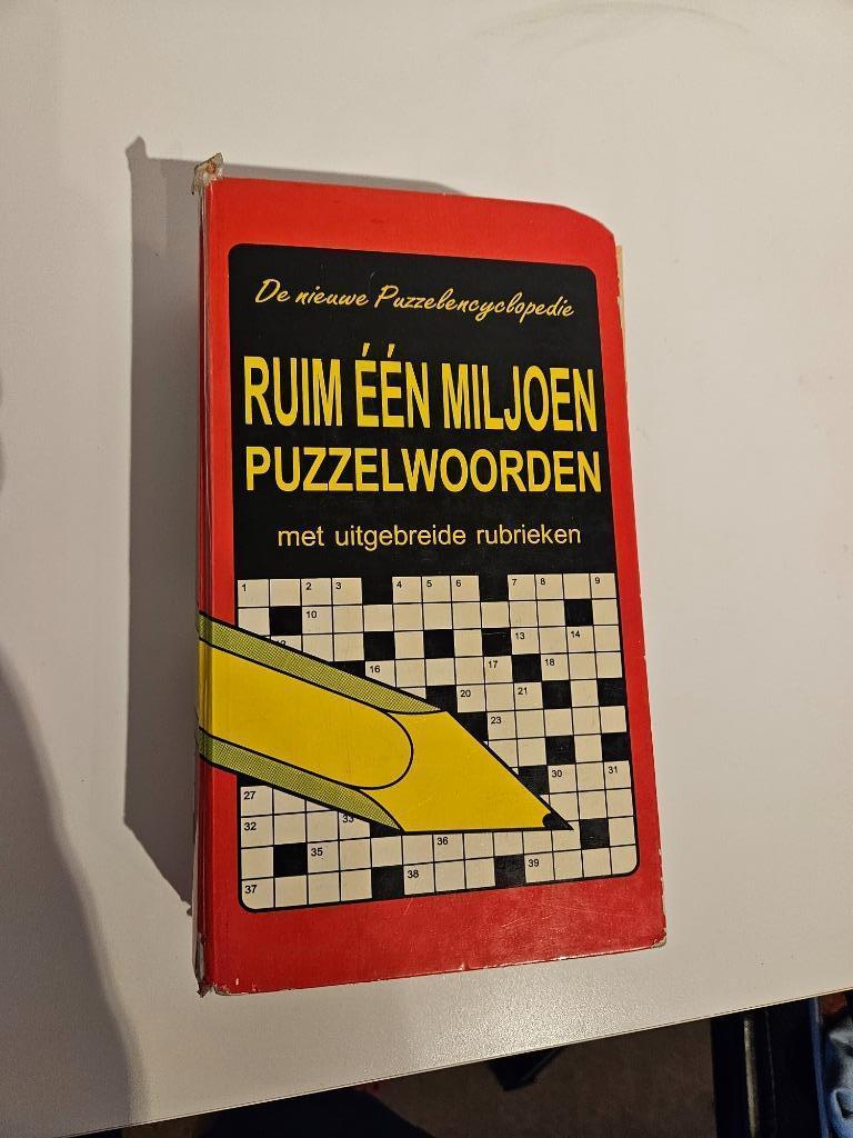 Kruiswoordoplosser, Hobby en Vrije tijd, Denksport en Puzzels, Ophalen, Gebruikt, Puzzelboek