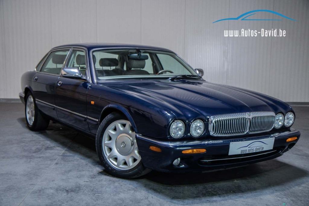 Daimler Super V8 Jaguar 4.0 V8 MEMORY SEATS*ZETELVERWARMING, Auto's, Automaat, Achterwielaandrijving, Blauw, Leder