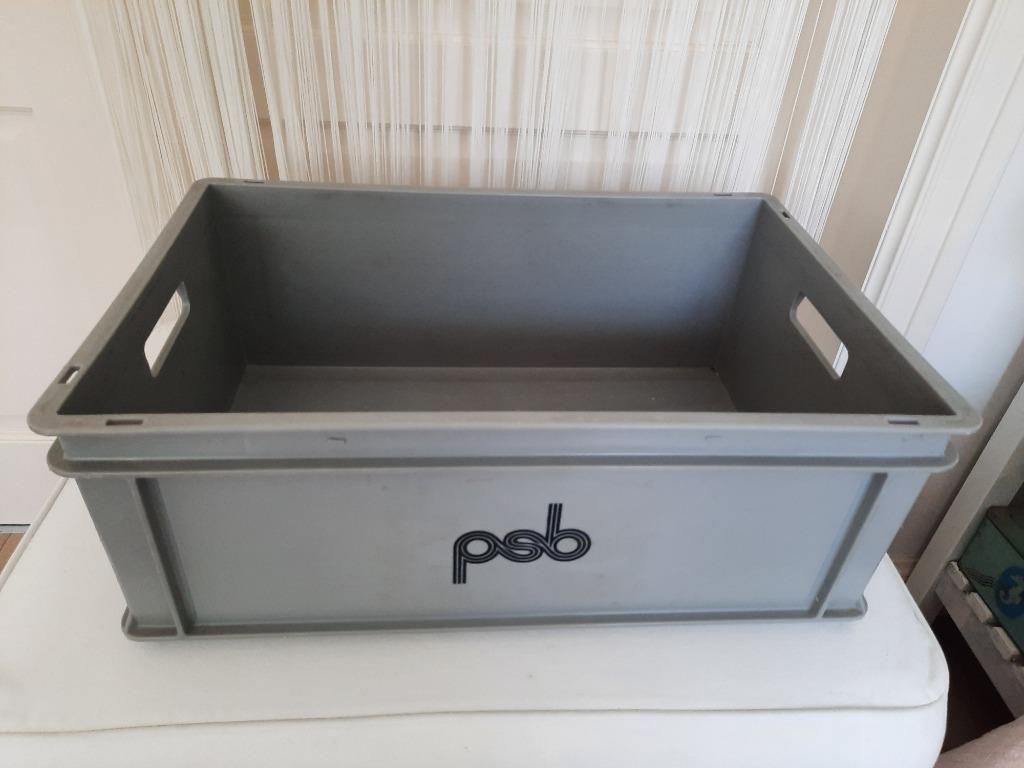 grote krat / plastic opbergbak, Ophalen, 40 tot 60 cm, 50 tot 75 cm, Minder dan 35 cm