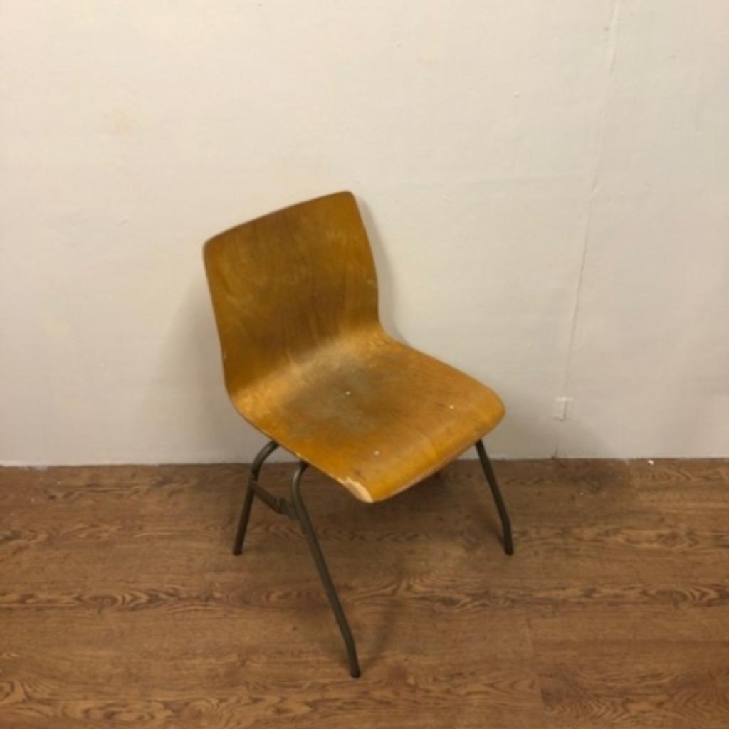 20 vintage school refter kantine horeca stoelen PLYWOOD lot, Enlèvement ou Envoi, Utilisé, Bois, Cinq, Six Chaises ou plus