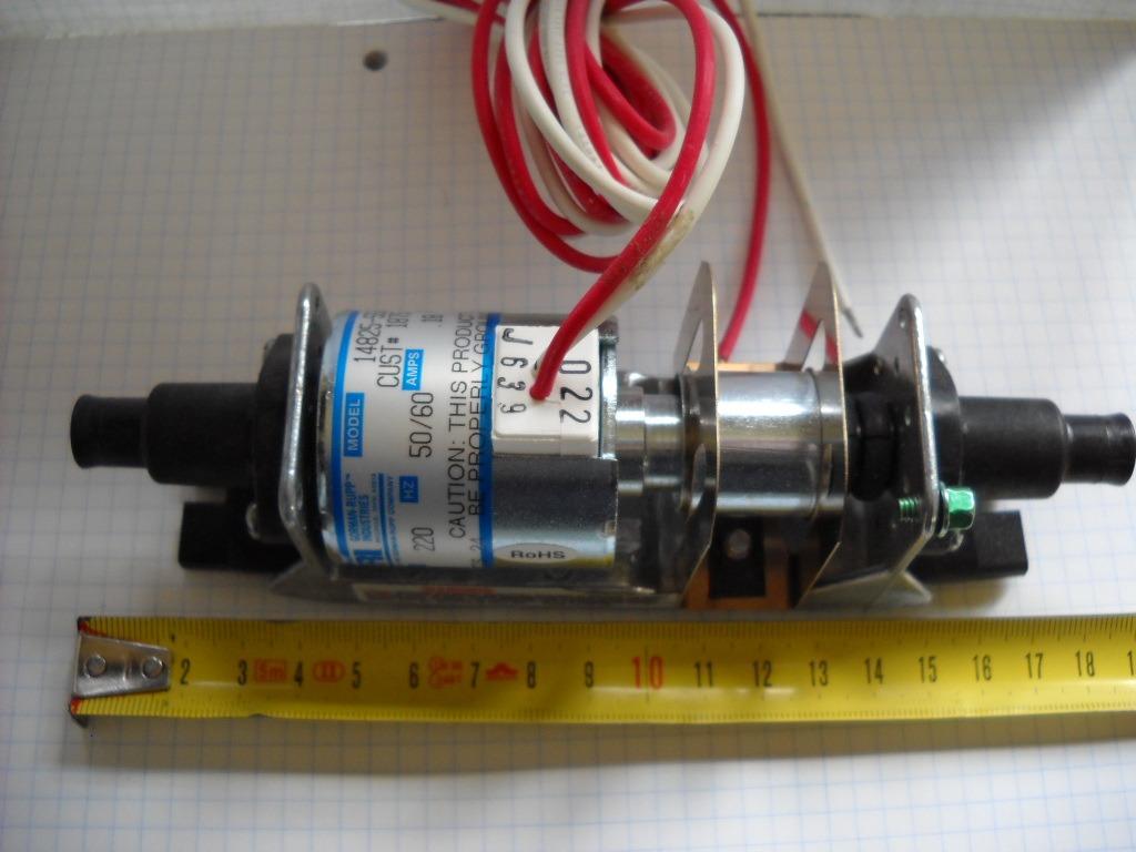 Trilpomp of oscillatie pomp op 220 volt, Ophalen of Verzenden, Nieuw