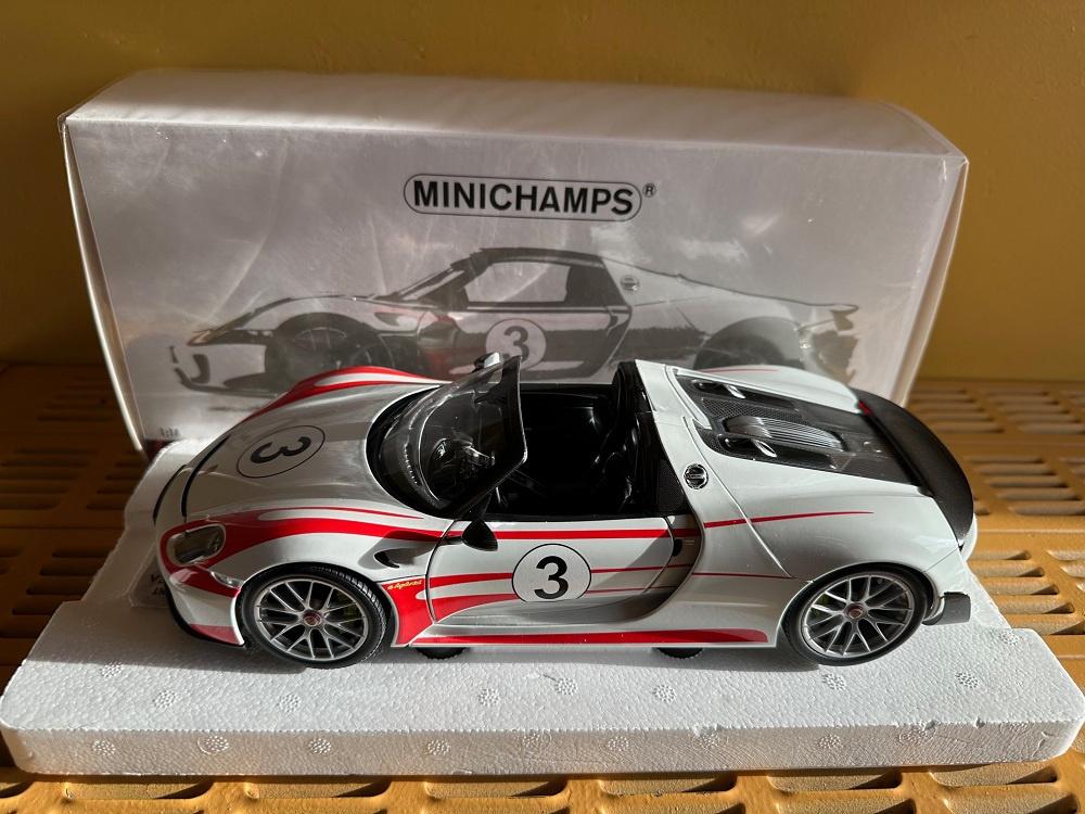 1/18 Minichamps Porsche 918 Spyder Salzburg, Hobby en Vrije tijd, Ophalen, Nieuw, Auto, MiniChamps