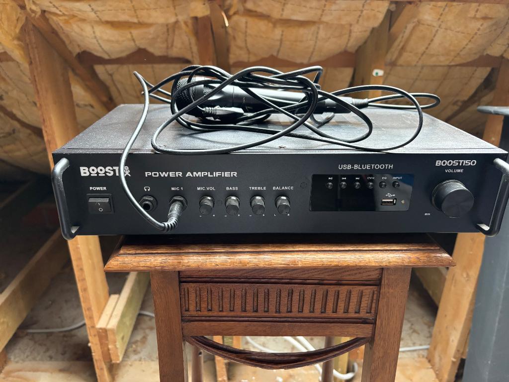 Karaoke , versterker met boxen en micro, Ophalen