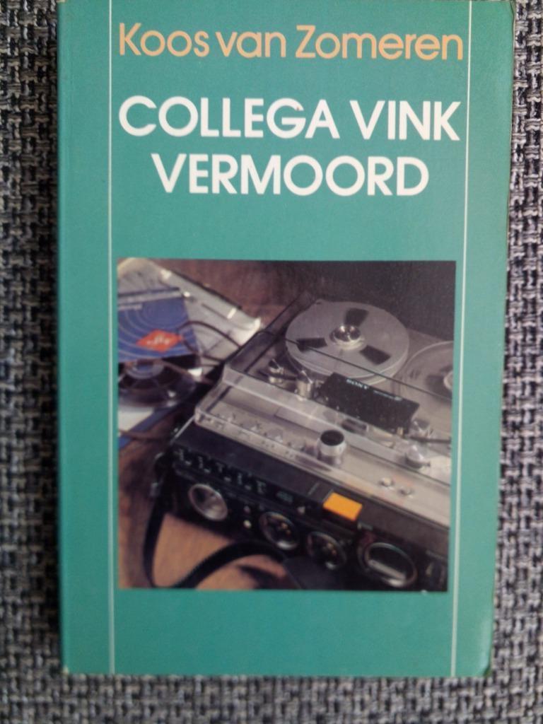 Koos van Zomeren- Collega Vink vermoord (Zwart Beertje 1734), Gelezen, Ophalen of Verzenden, Nederland, Koos van Zomeren
