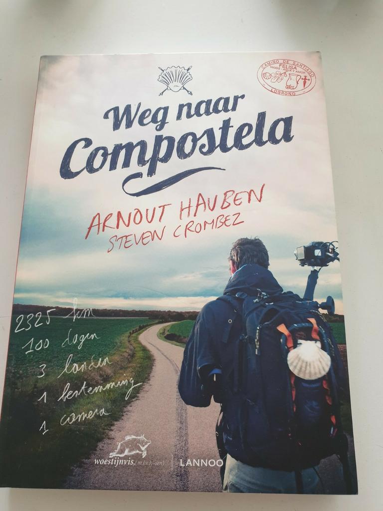 Steven Crombez - Weg naar Compostela.  Arnout Hauben, Boeken, Politiek en Maatschappij, Zo goed als nieuw, Ophalen of Verzenden
