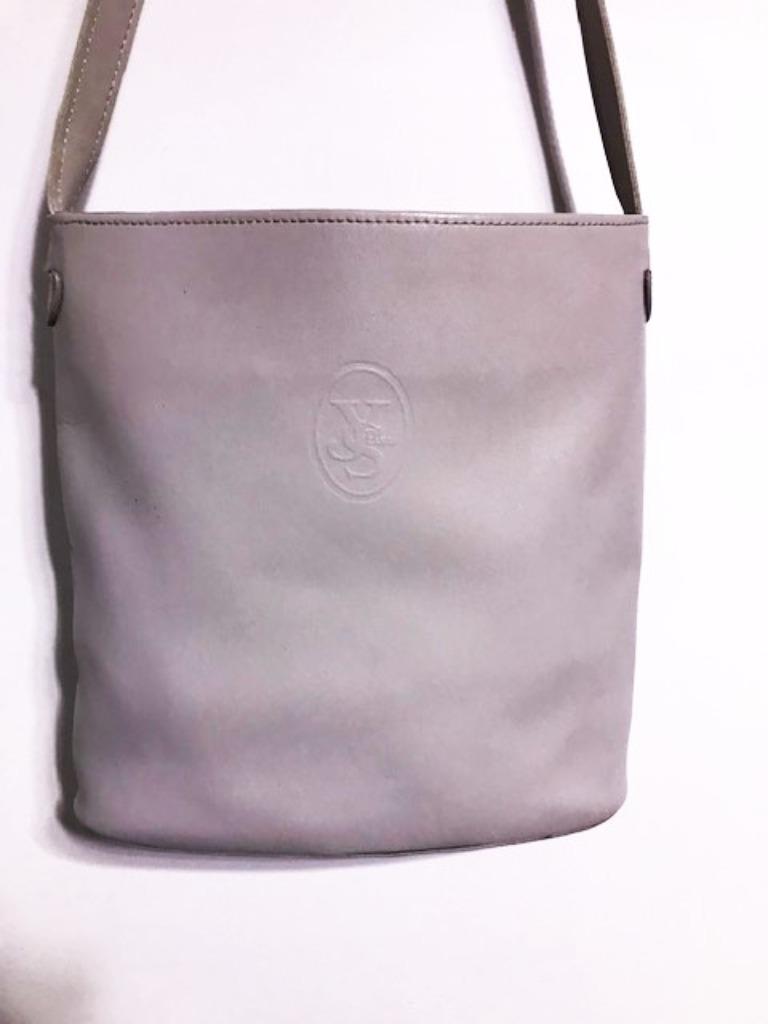 YSL Sac Main Paris cuir Italy👀😍💑🎁🤗👌, Enlèvement ou Envoi, Comme neuf, Gris, Sac à main