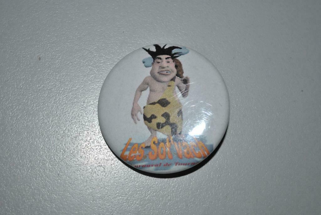 Pin's Sot' Vach (Carnaval Tournai), Envoi