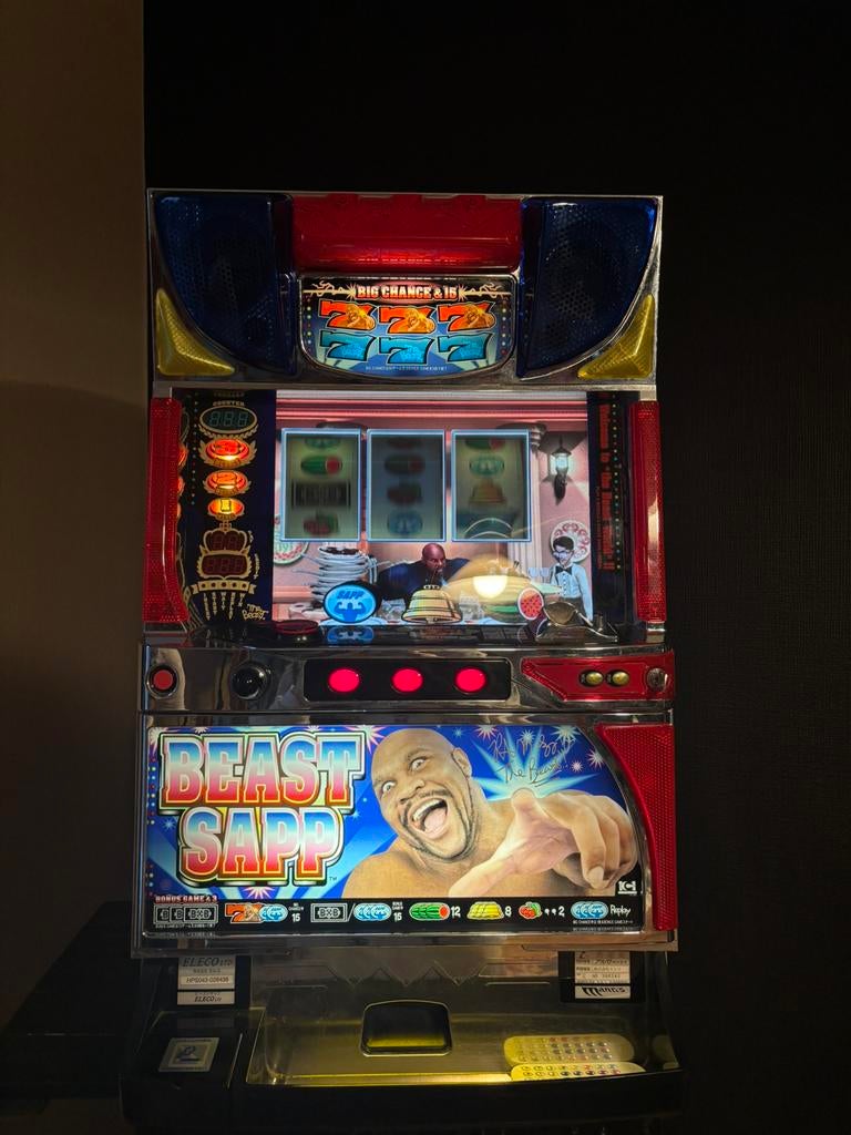 Machine a sous avec pied (jackpot), Enlèvement, Comme neuf